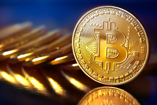 Bentuk fisik aset kripto Bitcoin